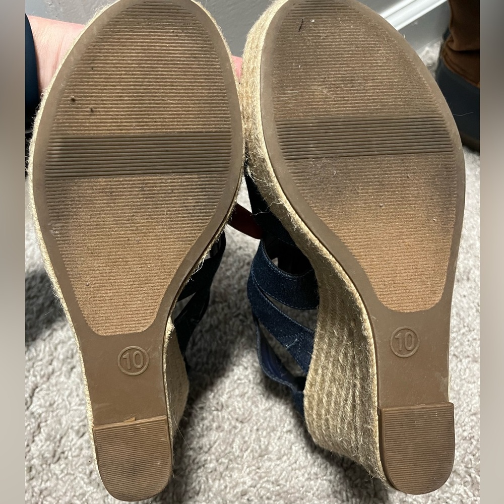 Merona Wedges - Picture 4 of 4